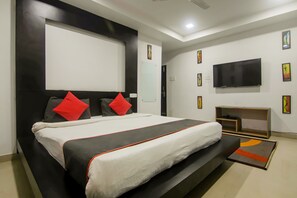 Classic Double or Twin Room - Super Collection O The Blu Bell (Guwahati)