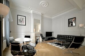 Living area - Paris 16 - Trocadéro (Paris)