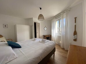 2 soverom, strykejern/-brett, wi-fi og sengetøy