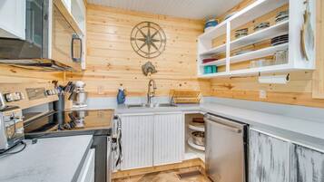 Rumah (2 Bedrooms) | Interior