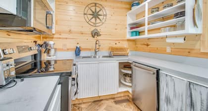 Elizabeth Vacation Rental w/ Private Hot Tub!