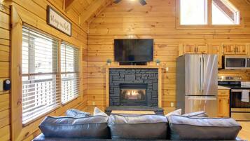 House (1 Bedroom) | Interior