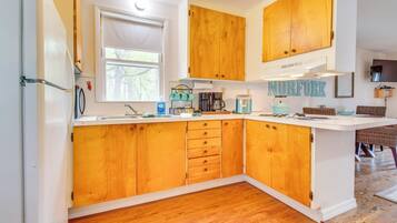 Apartment (0 Bedroom) | Interior