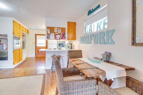 Woods Point Cottage w/ Deck Near Norfork Lake!