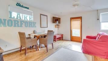 Apartment (0 Bedroom) | Interior