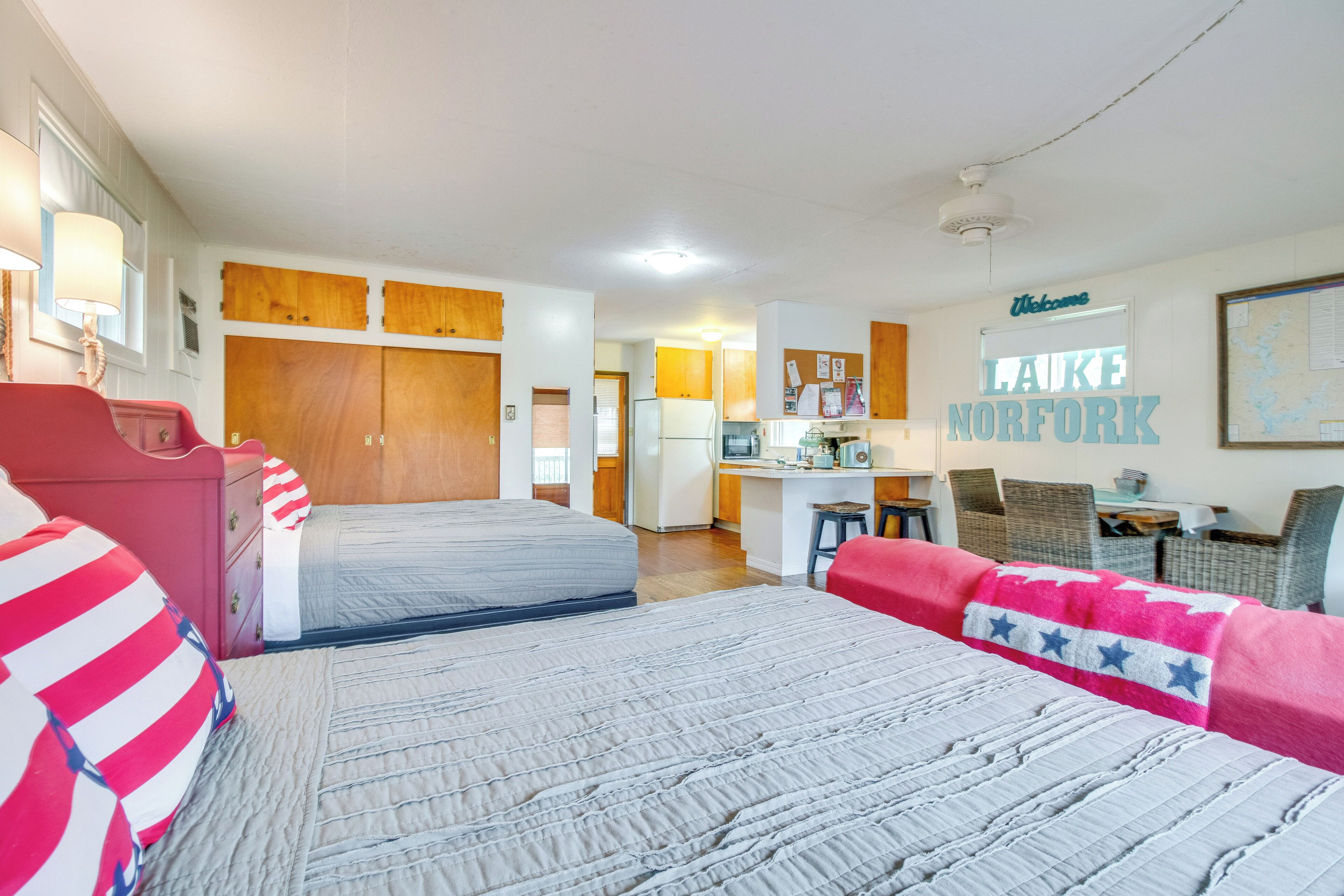 Apartment (0 Bedroom) | Interior