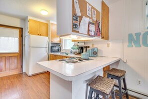 Apartment (0 Bedroom) | Interior - Woods Point Cottage w/ Deck Near Norfork Lake! (Elizabeth)