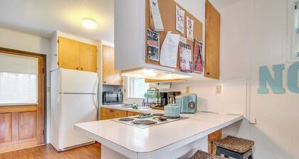 Woods Point Cottage w/ Deck Near Norfork Lake!