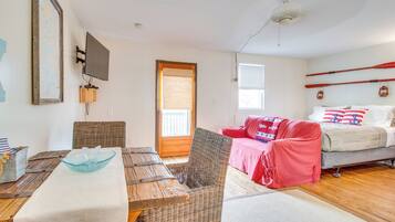 Apartment (0 Bedroom) | Interior