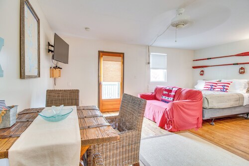 Cozy Elizabeth Studio w/ Deck Near Norfork Lake!