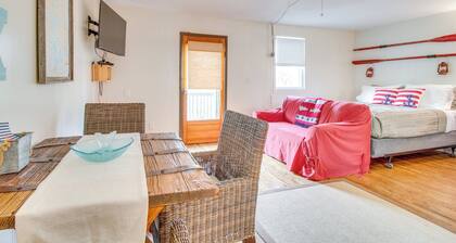 Cozy Elizabeth Studio w/ Deck Near Norfork Lake!