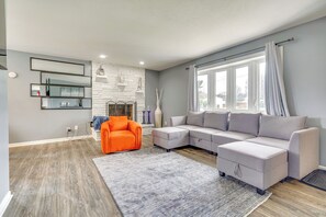 House (5 Bedrooms) | Interior