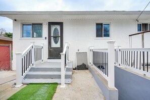 House (5 Bedrooms) | Interior - Pet-friendly Home w/ Fireplace ~ 9 Mi to Dtwn! (Columbus)