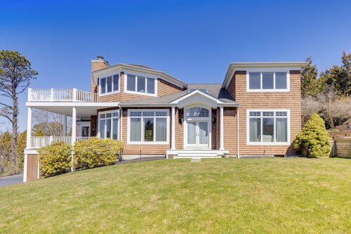 Hamptons Home Near Beaches w/ Pool & Water Views!
