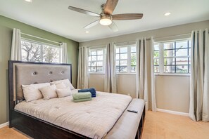 Interior - On-site Canal Access: Home w/ Patio in Cape Coral! (Cape Coral)