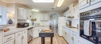 St Augustine Home w/ Dock & Lift on St Johns River