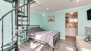 Apartment (0 Bedroom) | Interior