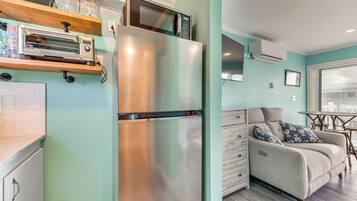 Apartment (0 Bedroom) | Interior