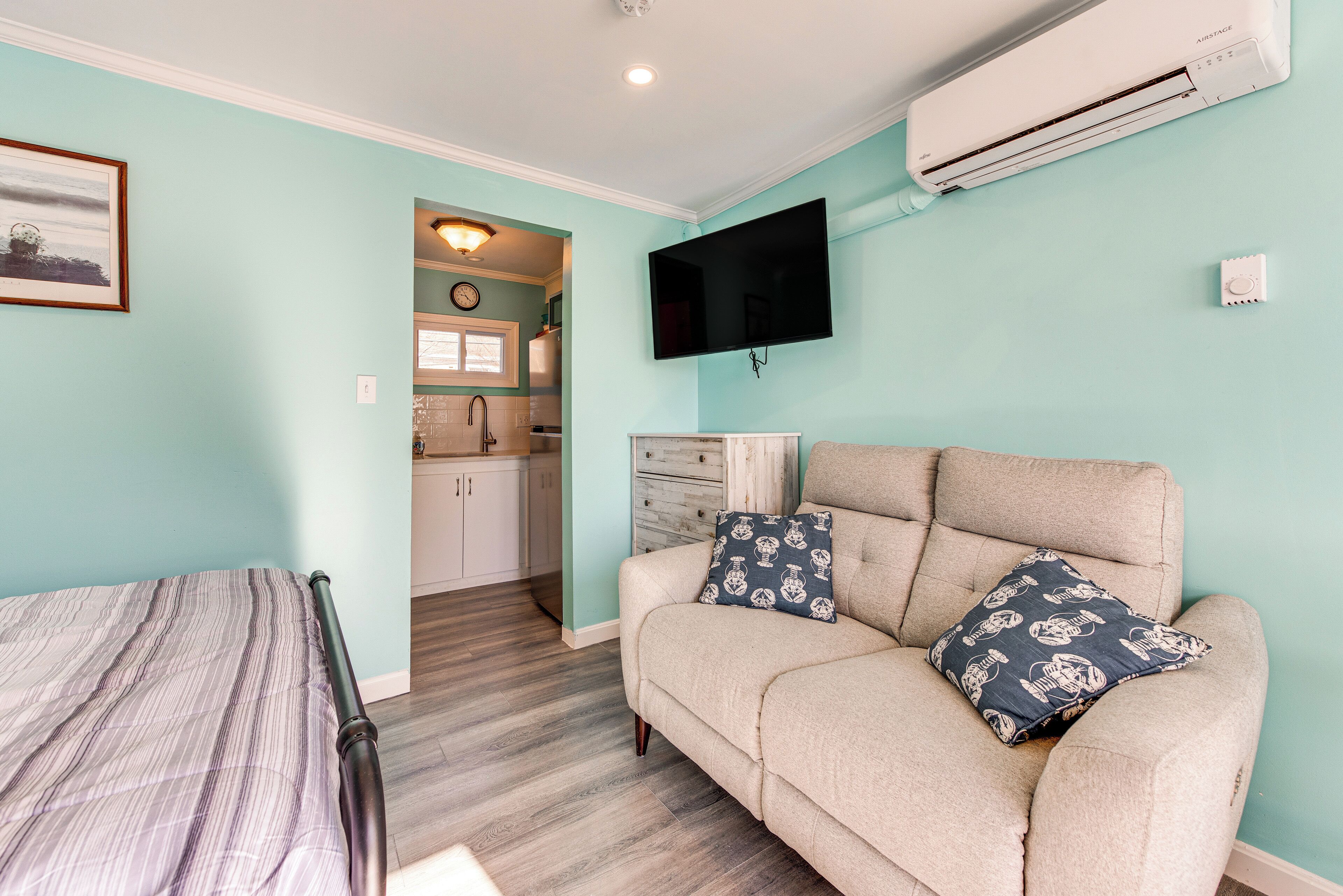 Apartment (0 Bedroom) | Interior