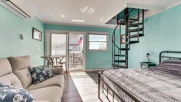 Apartment (0 Bedroom) | Interior