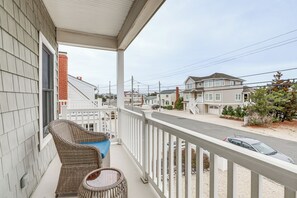 Apartment (4 Bedrooms) | Interior - Long Beach Island Townhome w/ Rooftop Deck & Grill (Beach Haven)