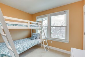 Apartment (4 Bedrooms) | Interior - Long Beach Island Townhome w/ Rooftop Deck & Grill (Beach Haven)