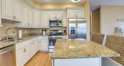 Long Beach Island Townhome w/ Rooftop Deck & Grill