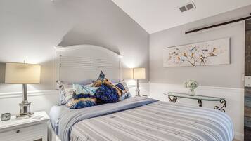 Apartment (1 Bedroom) | Interior