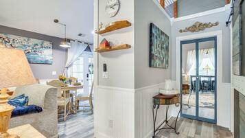 Apartment (1 Bedroom) | Interior