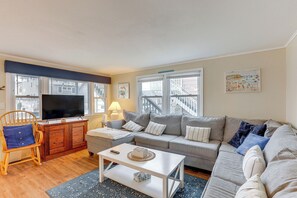 House (3 Bedrooms) | Front of property