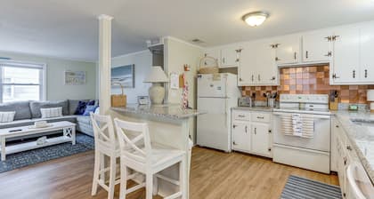Pet-friendly Long Beach Island Home: Walk to Beach