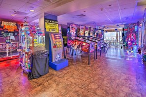 Apartment (0 Bedroom) | Interior - Daytona Beach Studio Condo w/ Ocean Views! (Daytona Beach)