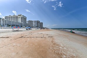 Apartment (0 Bedroom) | Interior - Daytona Beach Studio Condo w/ Ocean Views! (Daytona Beach)