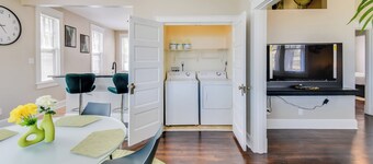 Waterfront Portsmouth Apt: 1/2 Mi to Dtwn & Ferry