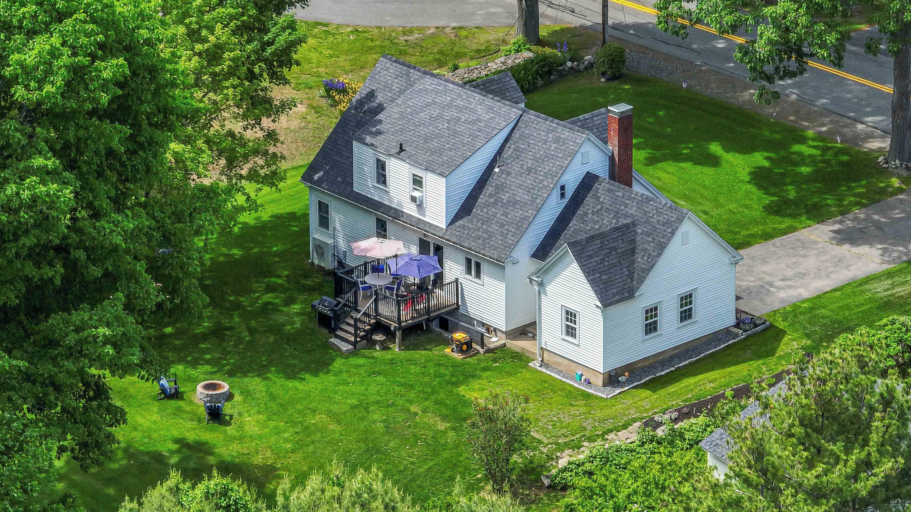 Cape Neddick Coastal Hideaway – New England Charm! Walk to Beach, Pet Friendly