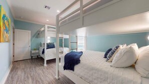 3 bedrooms, free WiFi - Salty Sea House (Bolivar Peninsula)