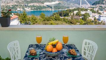 Apartment (Apartments Meri & Karla - Two Bedroom) | Balcony