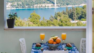 Apartment (Apartments Meri & Karla - Two Bedroom) | Balcony