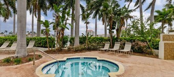 Club Bahia Isla Del Sol 4th Floor!