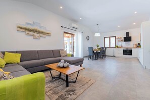 TV, ping pong - Villa Ingrid in Buzet - Haus für 6 Personen (Buzet)