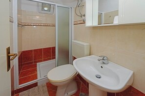 تجهيزات دش، مجففات شعر، مناشف