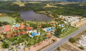 Exterior - Casa Para Locação p/ Temporada, Condomínio Fechado Acquaville em Paripueira, AL (Paripueira)