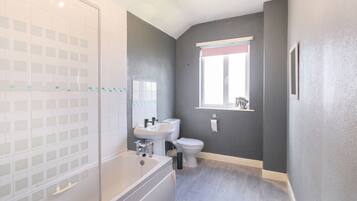 House | Bathroom | Shower, hair dryer, towels