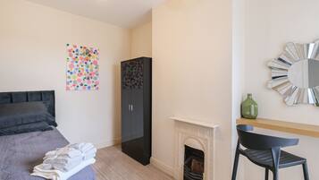 Rumah | 2 kamar tidur, setrika/meja setrika, Wi-Fi gratis, dan seprai linen