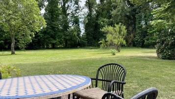 Comfort Apartment, 2 Bedrooms, Kitchen, Garden View | Terrace/patio