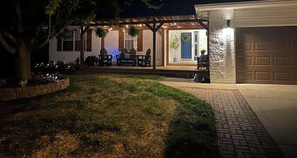 Fountain of Life Home
EV Charger Level 2
Family-friendly 3 bedroom-2 bath