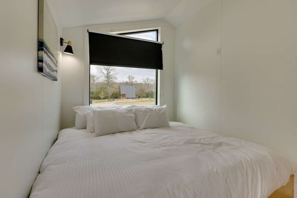 Kanin (Rabbit-Tiny Cabin-The Alps of Hochatown-Hot Tub-SLPS4 ...