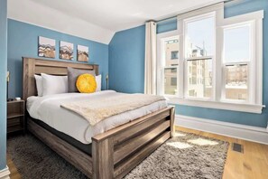 3 slaapkamers, een bureau, een strijkplank/strijkijzer, wifi