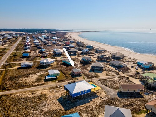 Gulf Beachside 2 Bedroom, 1 Bath, Pet Friendly, Adorable!