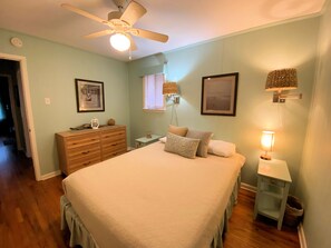 2 bedrooms, desk, free WiFi, bed sheets